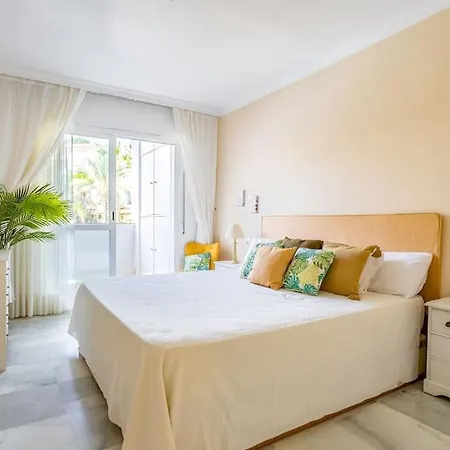 Apartamento Oleholidays Senorio Gonzaga Junto A Puerto Banus